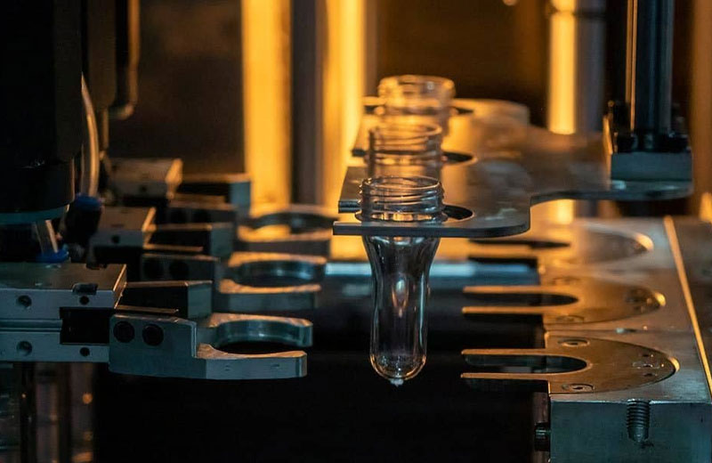 Mold extrusion field